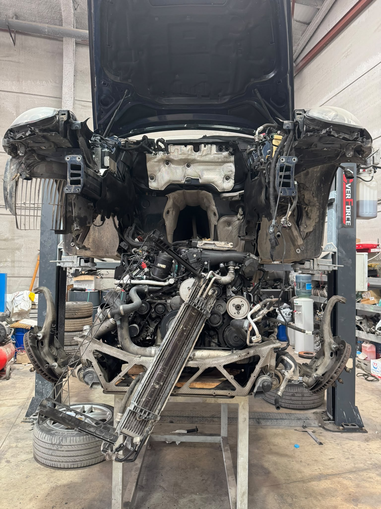 Motor Gripado o Roto: ¿Cuándo Compensa Reconstruir en Taller vs Comprar Motor de Desguace?